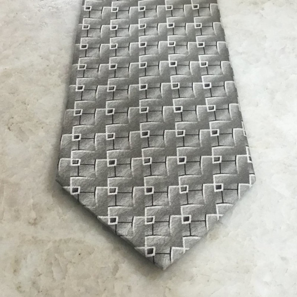 PIERRE CARDIN SILK TIE